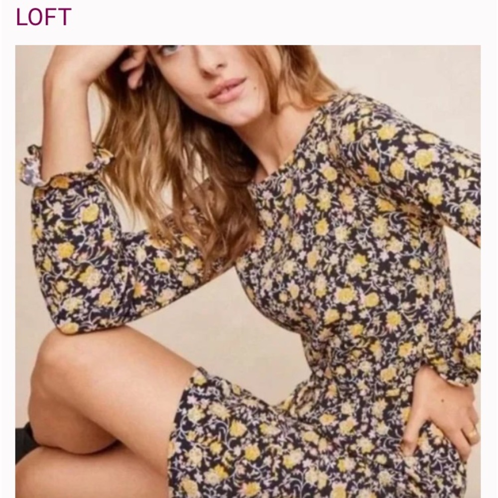 Loft woman’s floral tie waist ruffle flare dress, elastic ruffle cuffs, size S